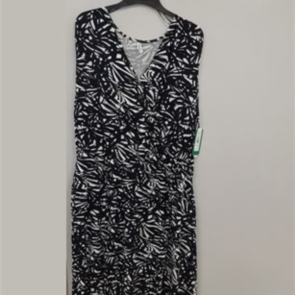 Nygard Women's Dress Size Medium NWT